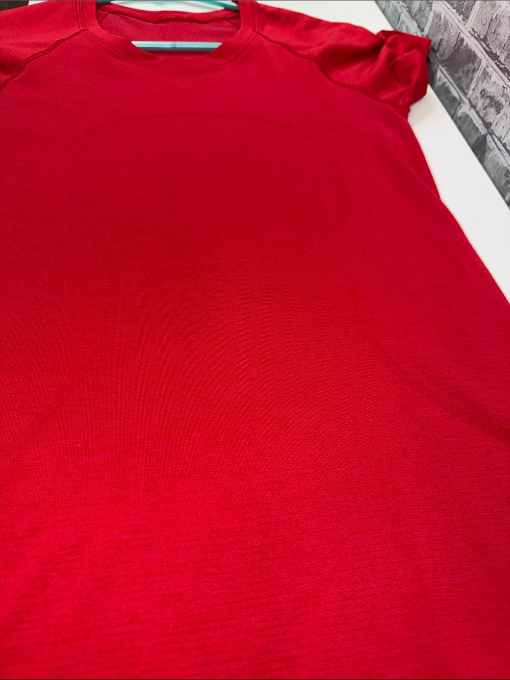 lululemon athletica Bright Red Short Sleeve Athletic Tee - Picture 7 of 9